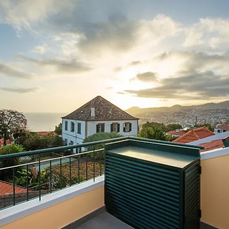 Casa Do Loureiro * Funchal (Madeira)